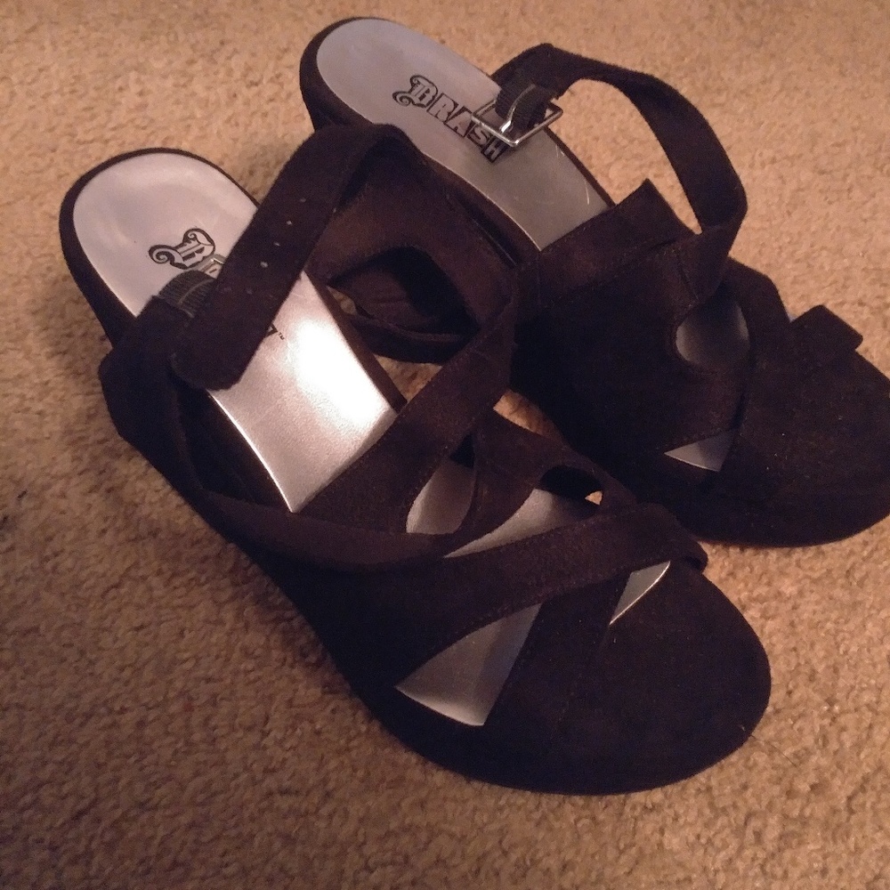 Heels - Picture 5 of 5